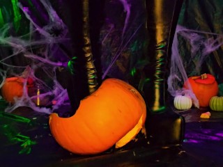 LittleMissTipToes - Halloween pumpkin tease, crush and trample in my popular thigh high boots