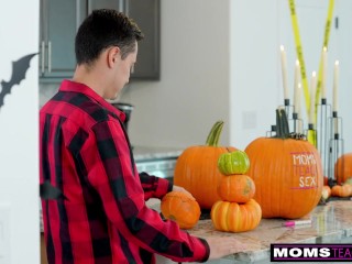 Horny Pumpkin Fucker Stepson Gets Lucky With Whitney Oc's Pussy - S22:E8