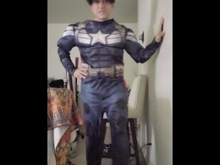 Captain America Cosplay! HOTTEST GUY EVER! MAOLO HAS ARRIVED!