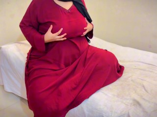 I'm 20y old Arab Muslim BBW hot girl, can u fuck me please? My parents are not in home today