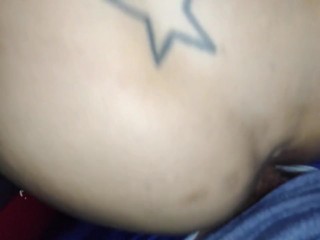 Carona do KsalSL dei muito no banco de tras com o comedor dotado corno dirigindo