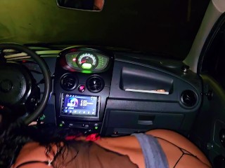 Ubersex in the city of Medellín, Colombia. Sucking the cabbie's cock, cuckold records his slut wife