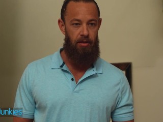 REALITYJUNKIES - Kylie Rocket Loves Fucking Married Men And That's Why She Works As A Babysitter