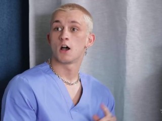 TRANS ANGELS - Horny Interns Daisy Taylor And Chris Get Distracted While Working To Fuck