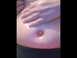 Playing ps5 with a cheeseball inside my bellybutton and play with it too