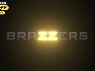 Ass-scaping The Horny Housewife.Shay Sights / Brazzers