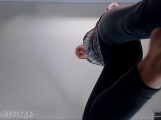 Giantess Teases you with Bare Soles before Crushing You - amateur foot fetish pov giantess tiny man