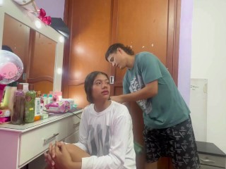 peino a mi hermanastra SOFIA a cambio de enseñarla a follar rico para que pueda complacer a su novio