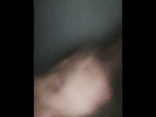 كنت تنحوي فيها تا دخل راجلها لدار و خشاتني تحت ناموسية قبل منجيبو و انا نكملها تكفات 🔥🥵🥵moroccan