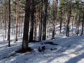 I let a stranger cum in my pussy in a winter snowy forest - Creampie