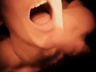 100% RÉEL AMATEUR - Milf se fait baiser fort par son beau fils dans sa salle de bain