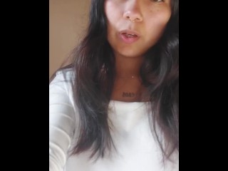 puta te muestra como le queda la calza,y te pide que la cojas