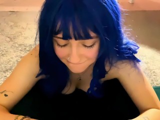 Сосед запачкал меня, но зато как вкусно! Только не говори моему Парню!