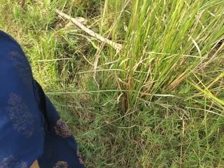 Desi farmer lady cheating anal sex with worker in cultivation field