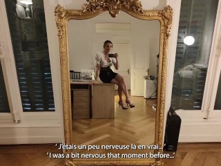 Une fille de Tinder vient chez moi pour me sucer - French amateur