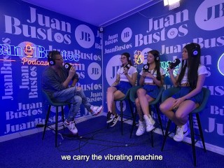 Clase de sexo y trio lesbico con squirt potente junto a Alanna, Emma y Anna en Juan Bustos Podcast