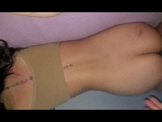 despierto a mi hermanastra cogiendo bien rico nalgona me cabalga