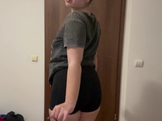 Delicious farts before bed time . Full clip on my of page