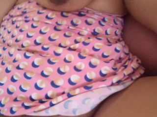 THE RICHEST THING IS TO MASSAGE THE FLESH LIPS WHILE THE PUSSY GETS WET