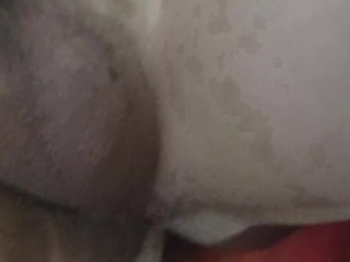 Padrastro tatuado se coge a hijastra trans