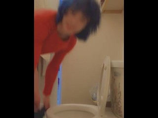 💖Uwu girl cute uncut girlcock goes pee and dribbles in panties by accident💖🤭🤭