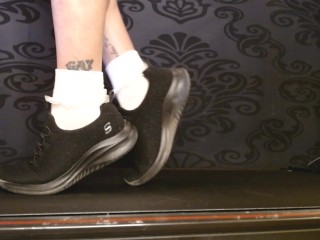 Ruffled Socks Skechers Sneakers Walking Treadmill