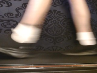 Ruffled Socks Skechers Sneakers Walking Treadmill