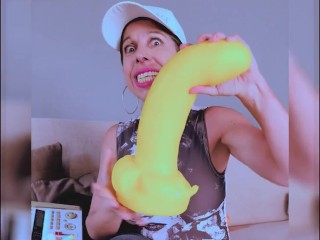 BANANA DILDO REVIEW