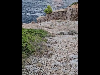 снял незнакомку на пляже в Хорватии