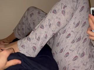 My submissive step sister gives me a handjob on her phone, Massive Cumshot.