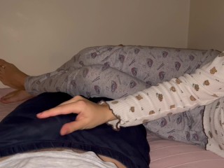 My submissive step sister gives me a handjob on her phone, Massive Cumshot.