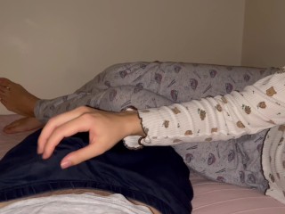 My submissive step sister gives me a handjob on her phone, Massive Cumshot.