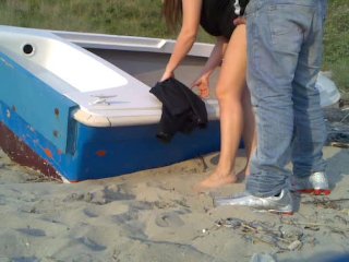 dopo 1 settimana di ciclo ero arrapata come una pazza e mi sono fatta scopare con 3 orgasmi al mare