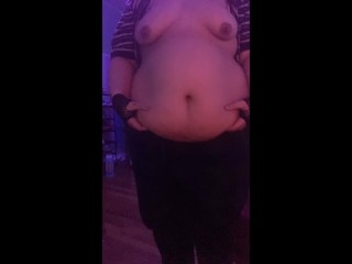 20 year old trans guy plays with his growing belly