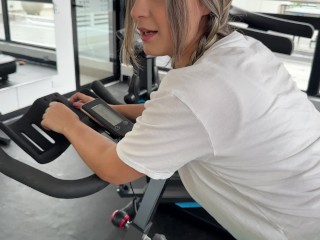 Petite blonde convinces strange neighbor to come to her house and fucks him till creampie