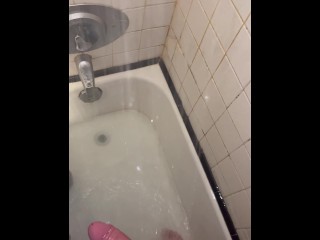 Washing my Cock and make a cum