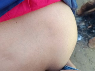 Kichen me roti bana rahi thi Dever ne roti maangi chut de diya