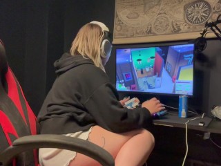 Gaming while farting (Full 8 minutes clip on my of page)