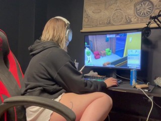 Gaming while farting (Full 8 minutes clip on my of page)