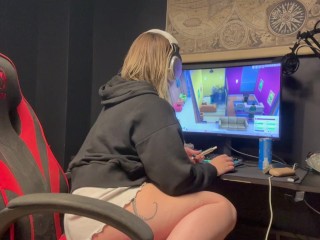 Gaming while farting (Full 8 minutes clip on my of page)