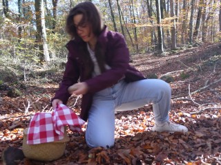 Little Red Riding Hood meets the grandmother, but she’s not the real grandmother. What will happen n