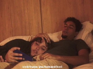 A mi hermanastro le gusta cuando nos quedamos solos por que le encanta que le coma la polla