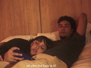 A mi hermanastro le gusta cuando nos quedamos solos por que le encanta que le coma la polla