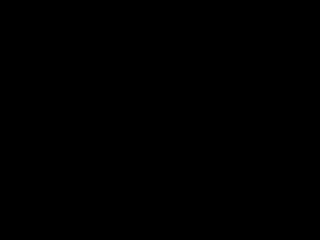 Je suce une bonne bite avant de retirer mon jean pour baiser dans le canapé (OnlyFans Enola Lova)