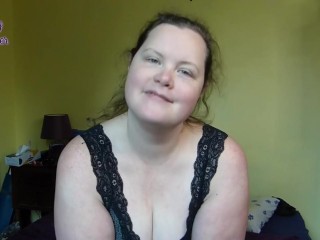 Ta petite amie te chauffe alors que tu es au travail pour te faire rentrer à la maison