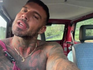 Incontro una latina per strada e la scopo nel bosco nella mia panda_FAKE PANDA ADA LA PIEDRA