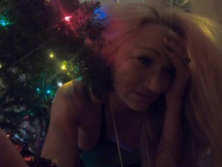 Sexy Stuck and Fuck Under the Christmas Tree