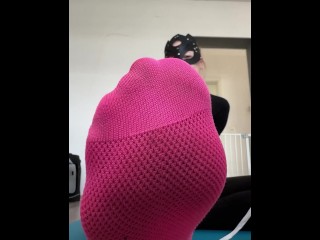 enjoying my sweaty soles after the gym (full video)