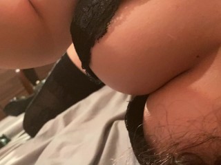 Latina cabello rizado culo hermoso nalgas suaves