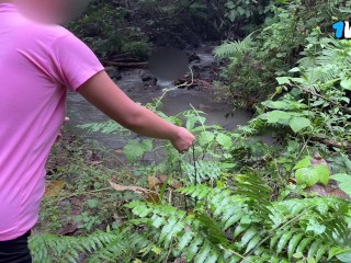 Pinay Picking Wild Ferns and Sex - Nauwi sa Kantutan - Nature Lover PH